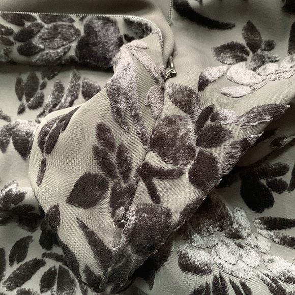 VINTAGE Ann Taylor Black BurnOut Velvet Sleeveless Sheath Cocktail Dress 8P - Picture 6 of 9